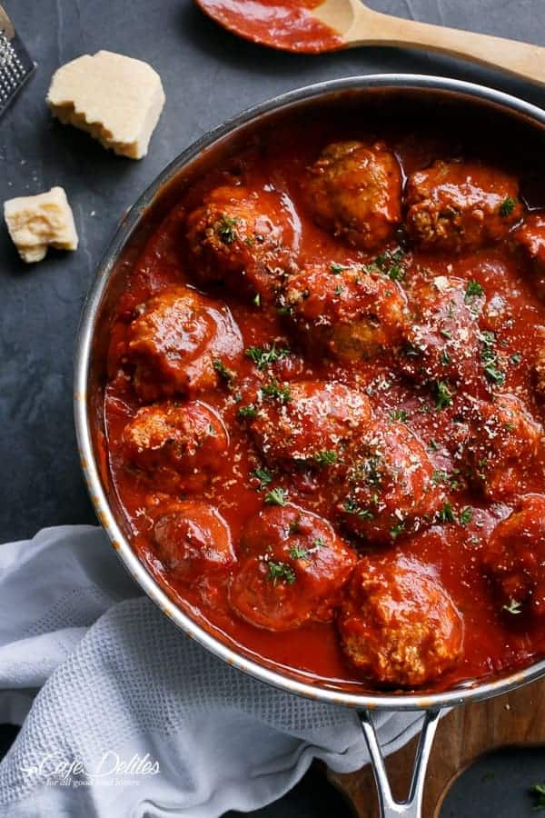 Master Garlic Turkey Meatballs: Pesto & Tomato Sauce Recipe